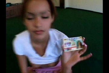 Jovencita de solo 18 años tiene sexo por primera vez frente una camara